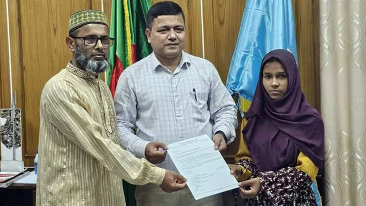 বেরোবিতে চাকরি পেলেন আবু সাঈদের বোন
