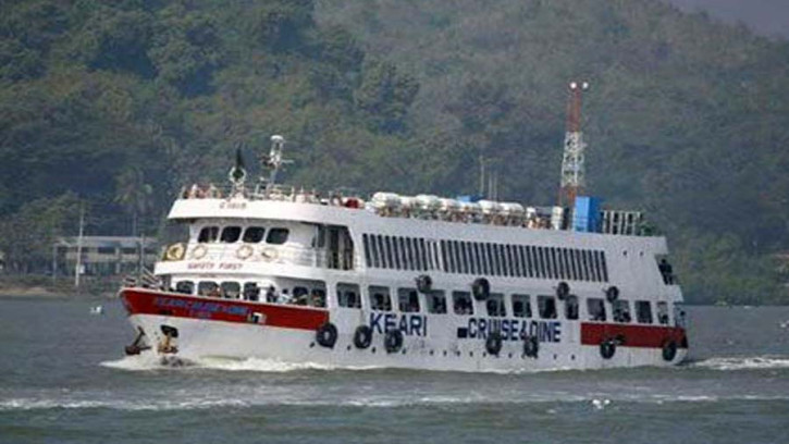 সেন্টমার্টিনে ২ শতাধিক পর্যটক আটকা