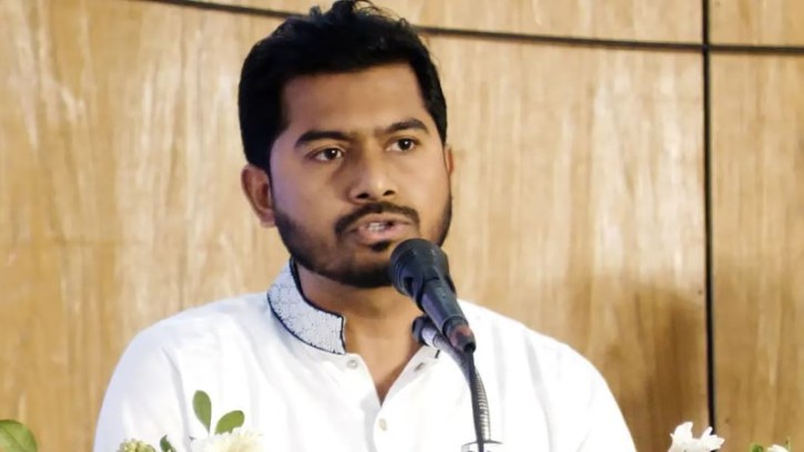 নবনির্বাচিত নেতারা গঠনমূলক ছাত্ররাজনীতি গড়ে তুলবেন আশাবাদ, নুরুল হক নুর